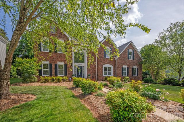 10900 E Jordan Rae Lane, Charlotte, NC 28277