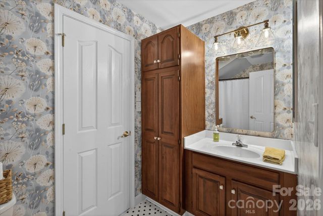 10900 E Jordan Rae Lane, Charlotte, NC 28277