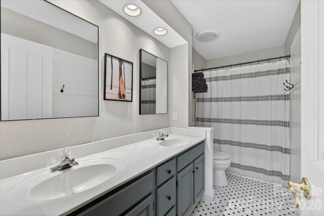 10900 E Jordan Rae Lane, Charlotte, NC 28277