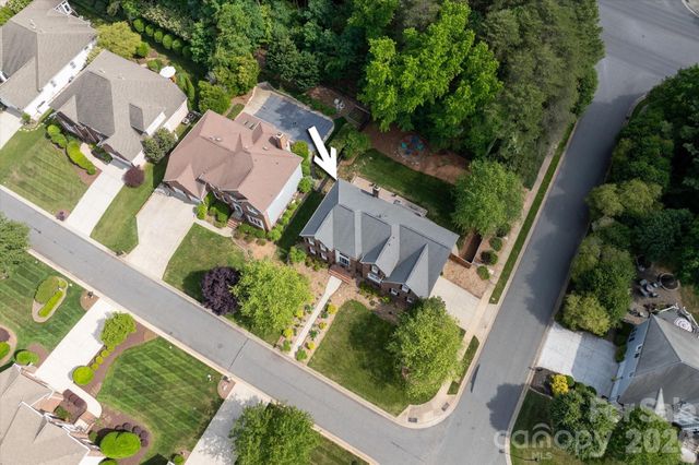 10900 E Jordan Rae Lane, Charlotte, NC 28277