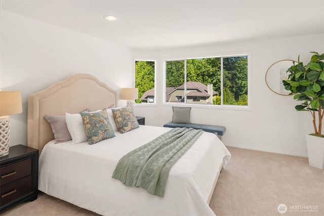 4230 205th Place NE, Sammamish, WA 98074