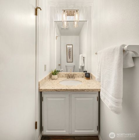 4230 205th Place NE, Sammamish, WA 98074