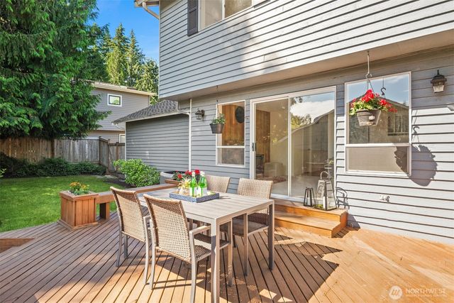 4230 205th Place NE, Sammamish, WA 98074