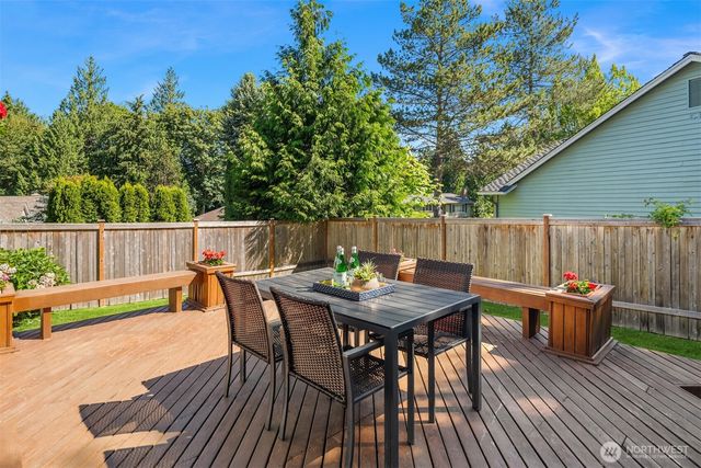4230 205th Place NE, Sammamish, WA 98074