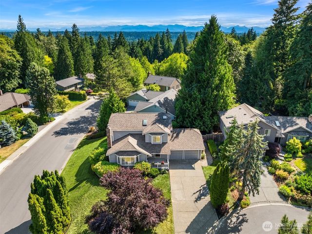 4230 205th Place NE, Sammamish, WA 98074