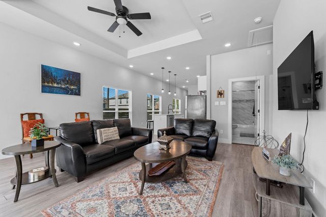 507 Carl Street, Houston, TX 77009