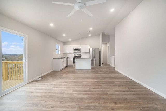 724 Manorwood Circle, Benton Harbor, MI 49022