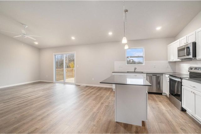 724 Manorwood Circle, Benton Harbor, MI 49022