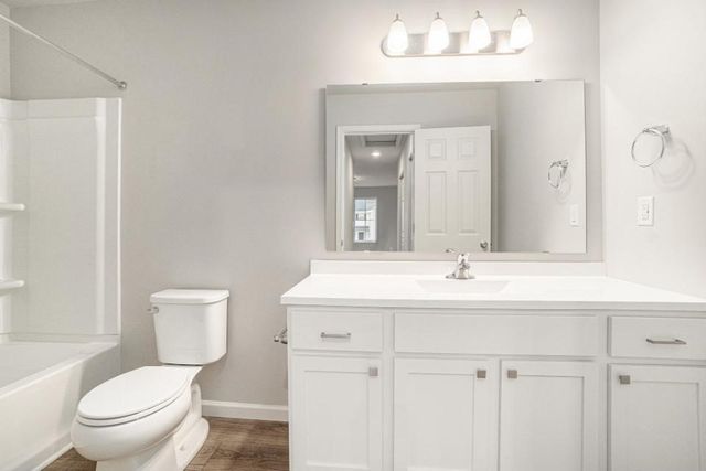 724 Manorwood Circle, Benton Harbor, MI 49022