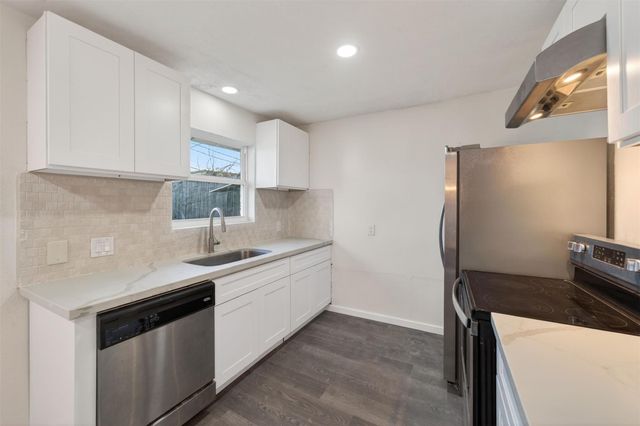 4119 Ebbtide Drive, Houston, TX 77045