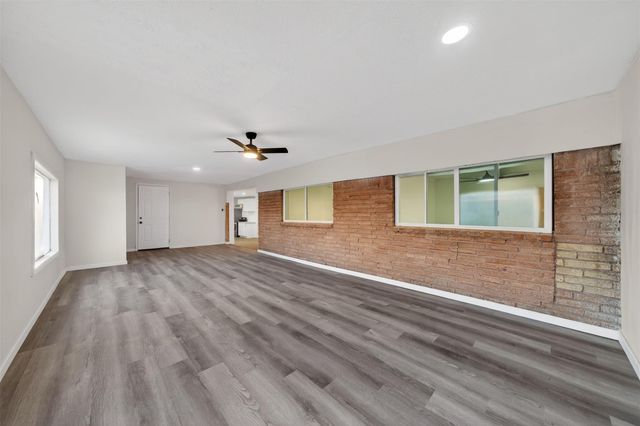 4119 Ebbtide Drive, Houston, TX 77045