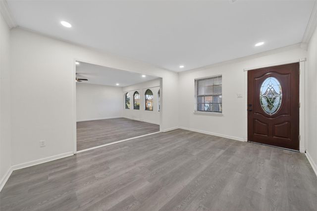 4119 Ebbtide Drive, Houston, TX 77045