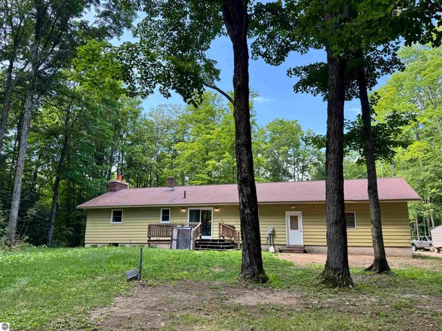 5466 Scholl Road, Mancelona, MI 49659