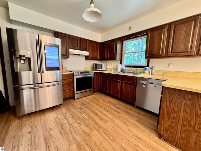 5466 Scholl Road, Mancelona, MI 49659