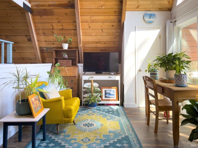 46650 Fish Rock Rd, Gualala, CA 95445