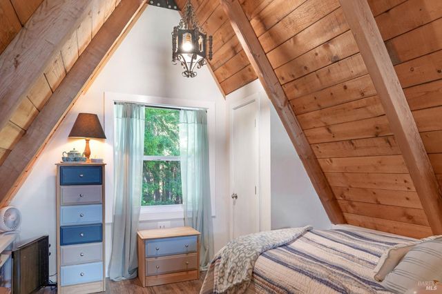 46650 Fish Rock Rd, Gualala, CA 95445