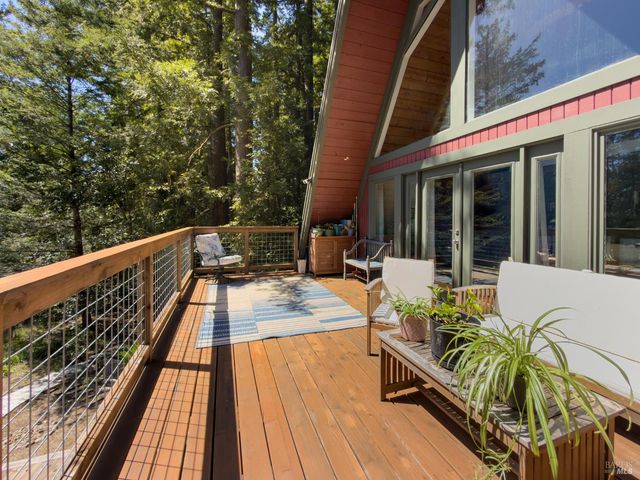 46650 Fish Rock Rd, Gualala, CA 95445