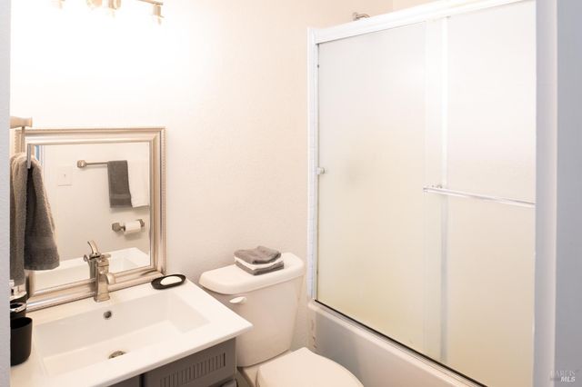 46650 Fish Rock Rd, Gualala, CA 95445