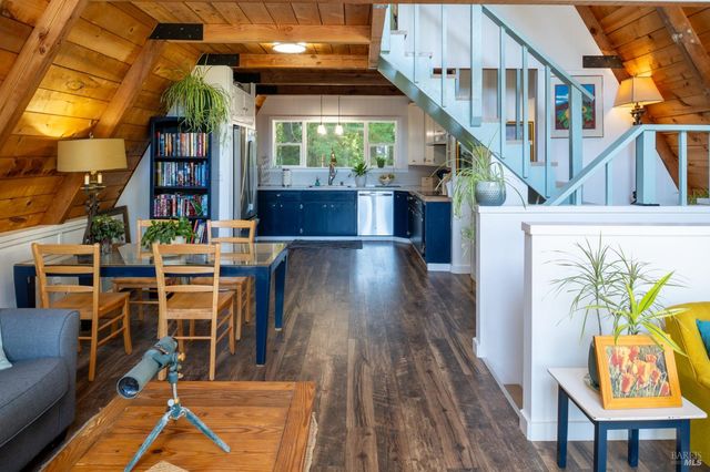 46650 Fish Rock Rd, Gualala, CA 95445