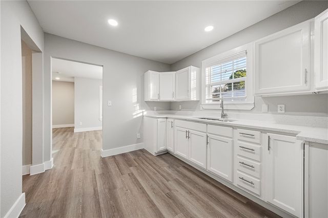 337 W Vanderbilt Dr, Corpus Christi, TX 78415