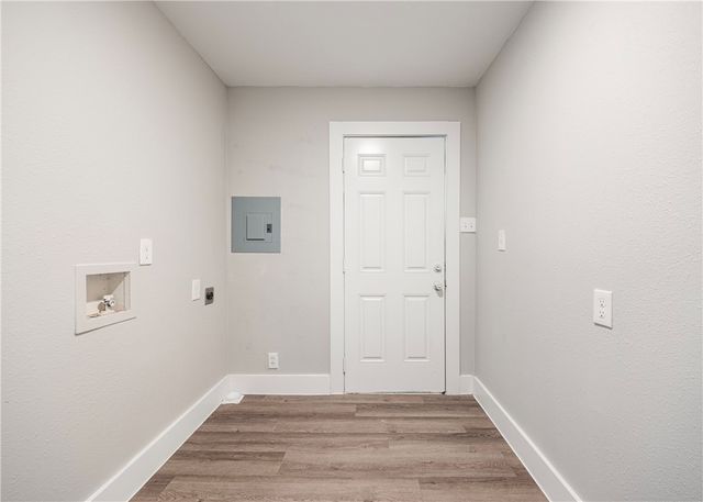 337 W Vanderbilt Dr, Corpus Christi, TX 78415