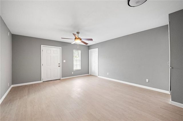 337 W Vanderbilt Dr, Corpus Christi, TX 78415