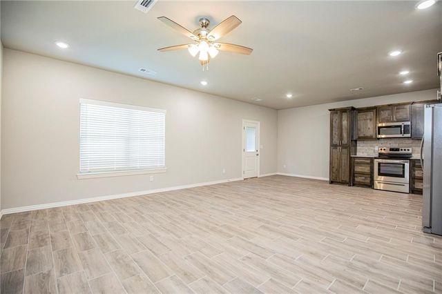 2003 Azlin Place, Siloam Springs, AR 72761