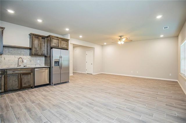 2003 Azlin Place, Siloam Springs, AR 72761