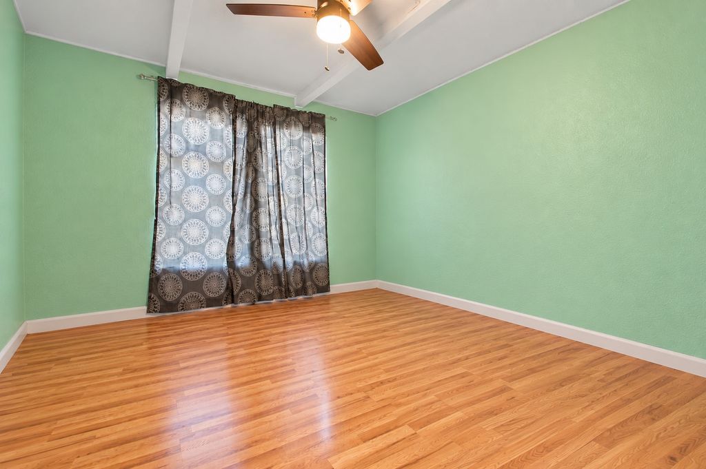 2306 Ross Avenue 100, Fort Worth, TX 76164 — photo 2