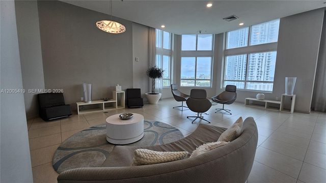 1900 N Bayshore Dr 1617, Miami, FL 33132