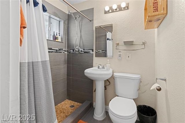 1012 Jessica Avenue, Las Vegas, NV 89104