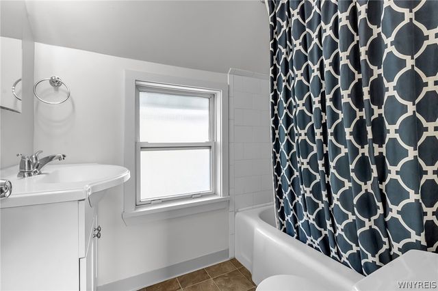 5657 Broadway Street, Lancaster, NY 14086