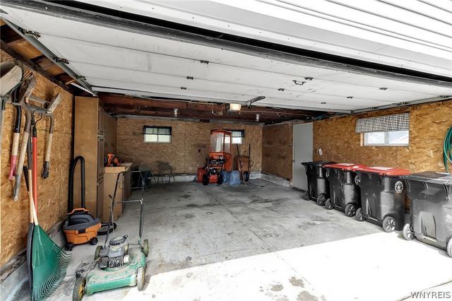 5657 Broadway Street, Lancaster, NY 14086