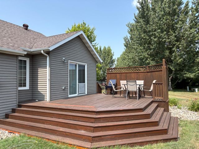 1949 51st Avenue N, Moorhead, MN 56560