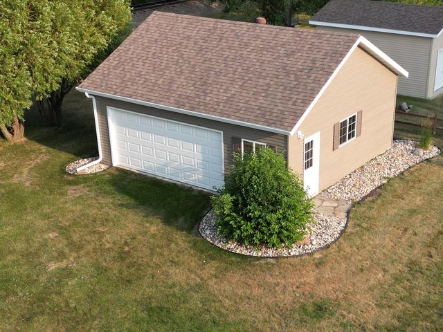 1949 51st Avenue N, Moorhead, MN 56560