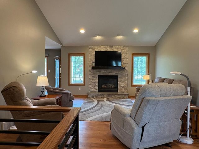 1949 51st Avenue N, Moorhead, MN 56560