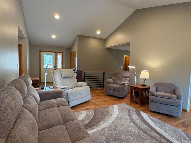 1949 51st Avenue N, Moorhead, MN 56560