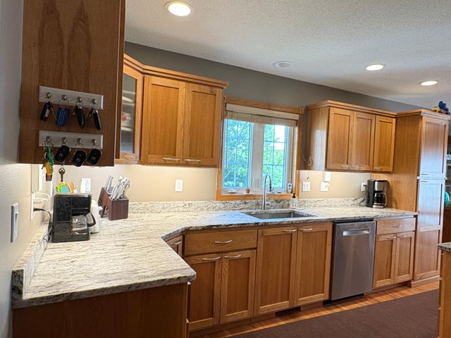 1949 51st Avenue N, Moorhead, MN 56560