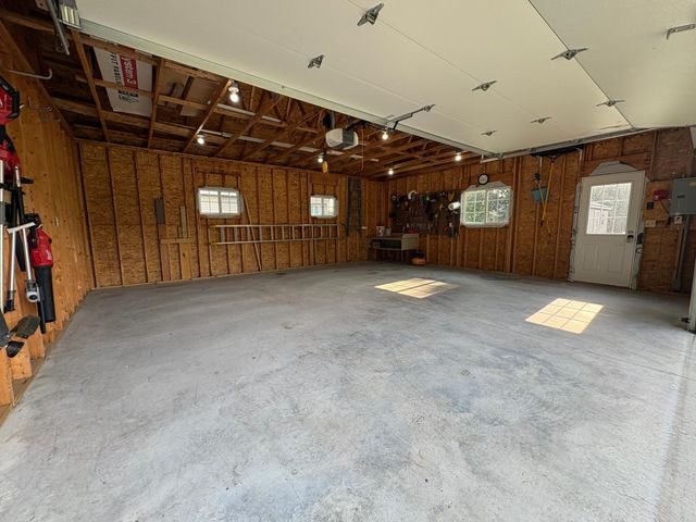 1949 51st Avenue N, Moorhead, MN 56560