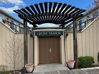 179A Ocean Walk 6, Cherry Grove, NY 11782