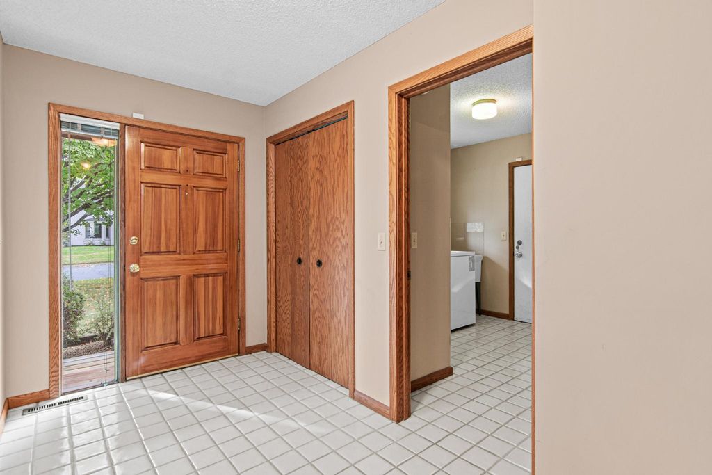 7400 W 112th Street, Bloomington, MN 55438 — photo 3