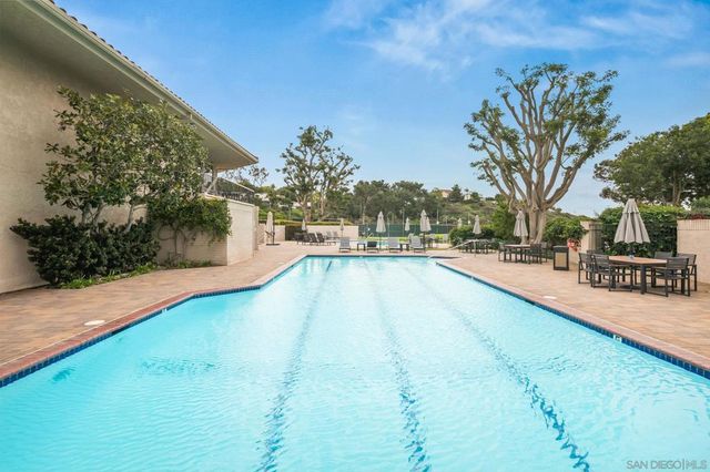 2538 Caminito Muirfield, La Jolla, CA 92037