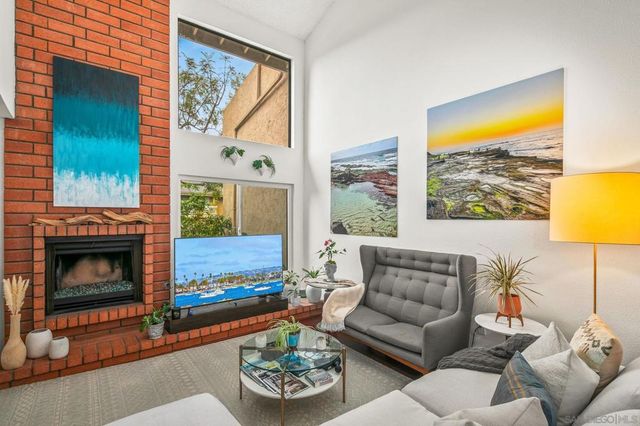 2538 Caminito Muirfield, La Jolla, CA 92037