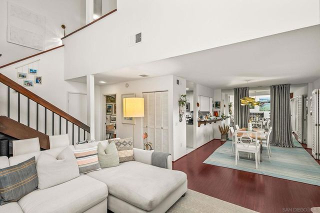2538 Caminito Muirfield, La Jolla, CA 92037