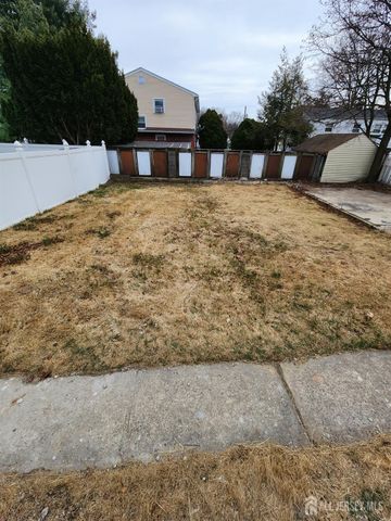 34 Scott Avenue, Sayreville, NJ 08879