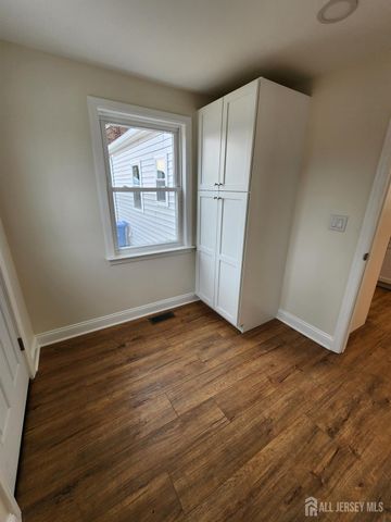 34 Scott Avenue, Sayreville, NJ 08879