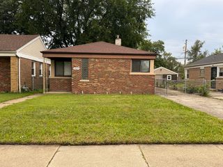 12610 S Ada Street, Calumet Park, IL 60827