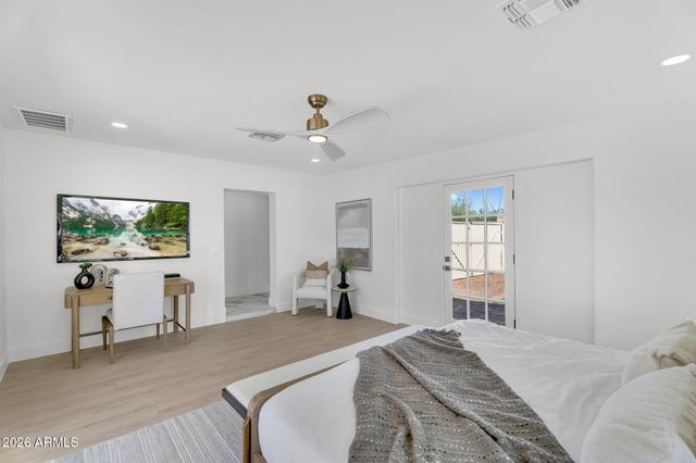 1559 N Upland Circle, Mesa, AZ 85201