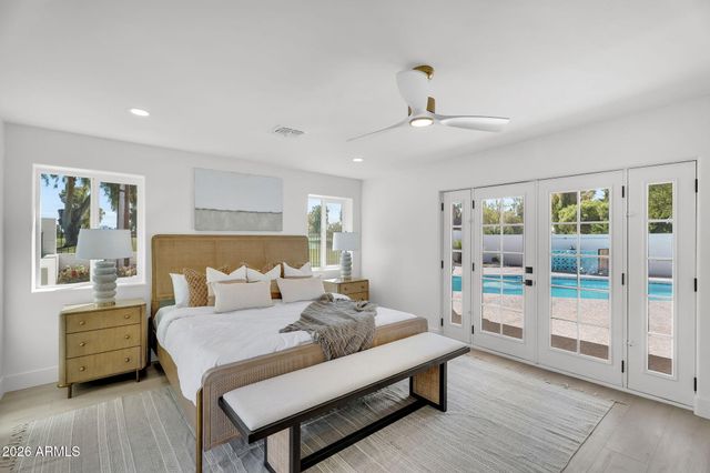 1559 N Upland Circle, Mesa, AZ 85201