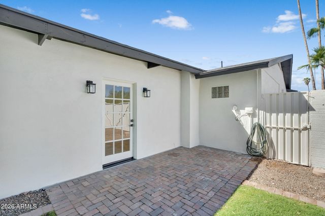 1559 N Upland Circle, Mesa, AZ 85201